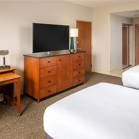 Hilton St. Petersburg Carillon Park Otel Dış mekan fotoğraf