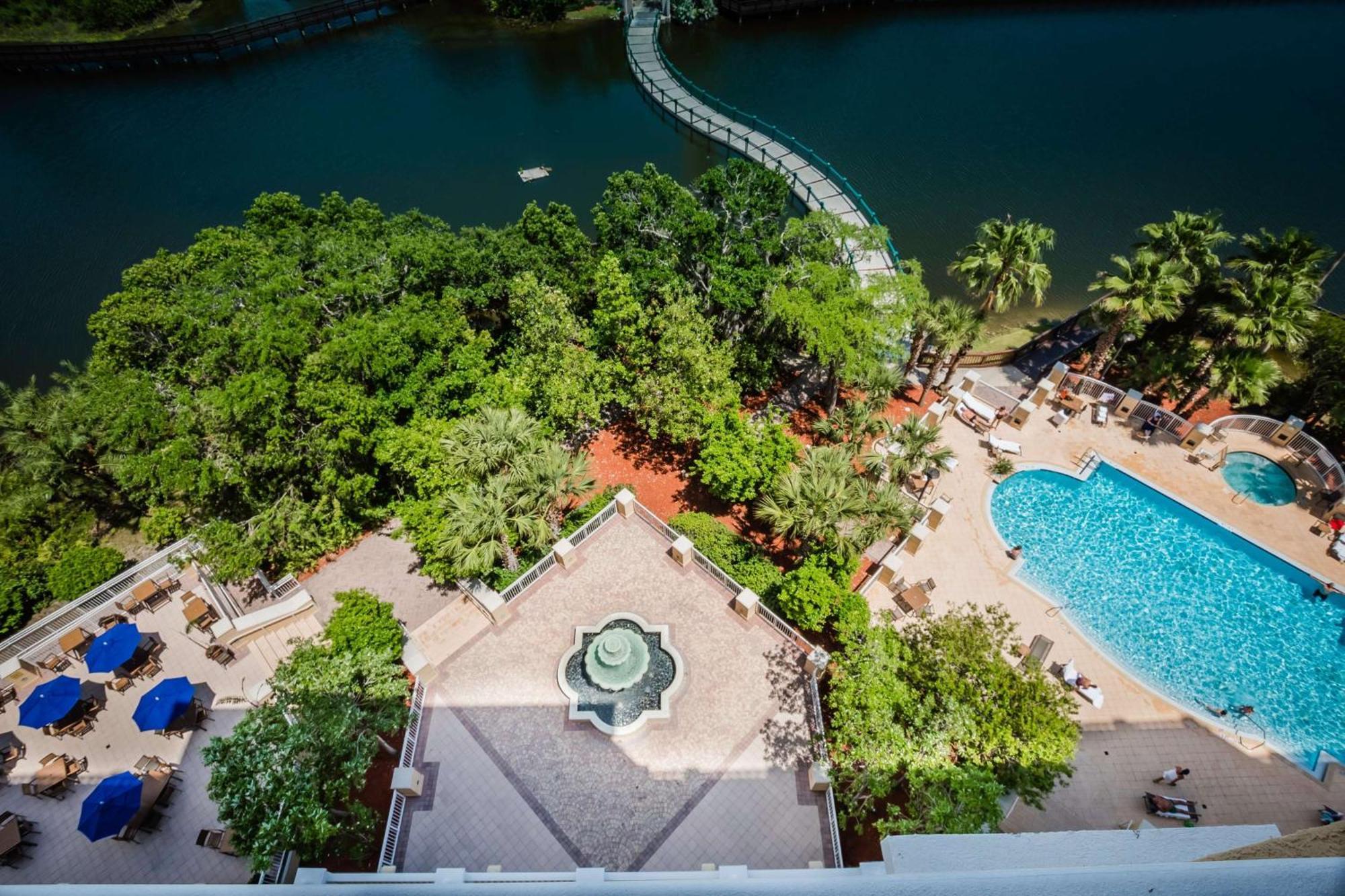 Hilton St. Petersburg Carillon Park Otel Dış mekan fotoğraf